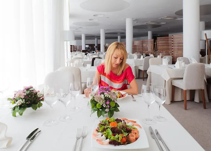 Lighthouse Golf & 5*