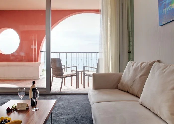 Lighthouse Golf & Hotel