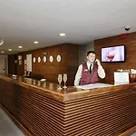 Lighthouse Golf & 5*