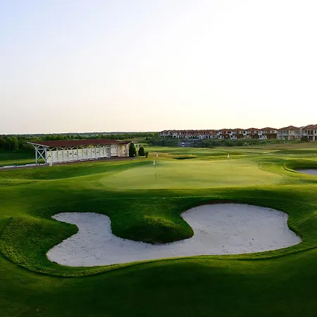 Готель Lighthouse Golf & Балчик